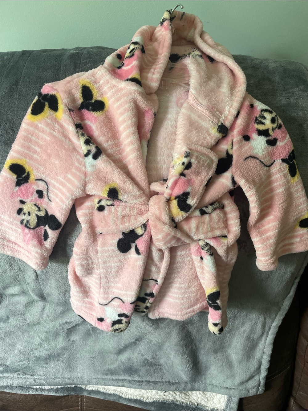 Disney Pink Minnie Mouse Plush Robe Sz 0/12mths